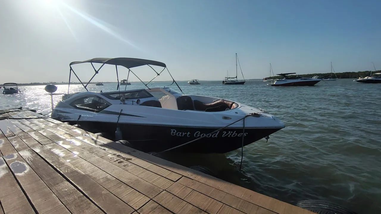 LANCHA ROYAL MARINE 240