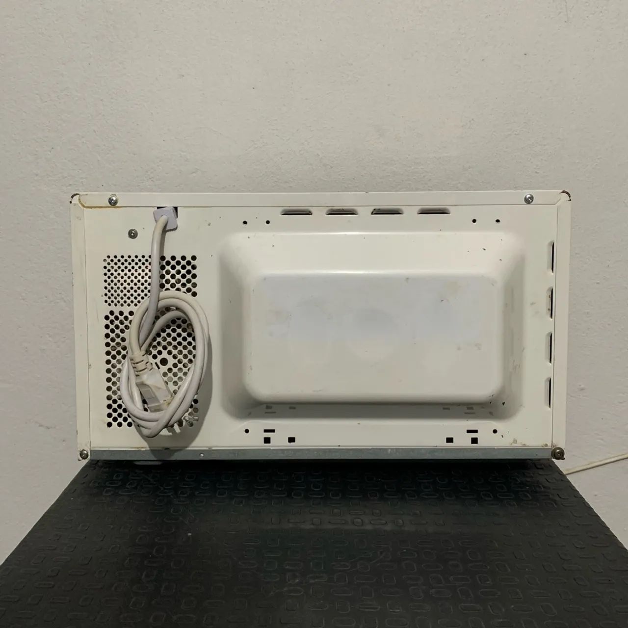 Microondas Midea 20L - SEMINOVO - Foto 4
