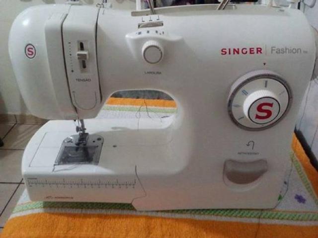 Maquina De costura Singer Fashion Domestica - Foto 5