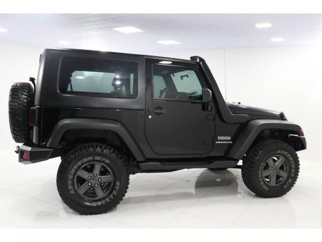 Jeep Wrangler SPORT 3.8 AUT - Foto 5