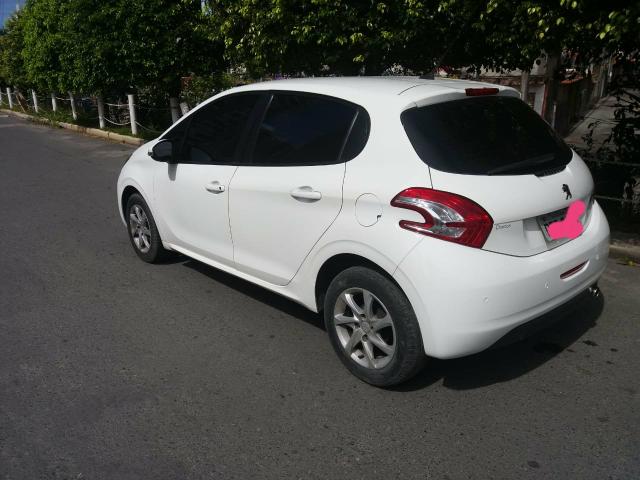 Peugeot 208 1.5 2015 - Foto 3