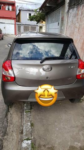 Etios 1.3 2017 - Foto 2