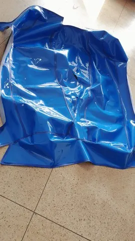 Tapete para assoalho de veículos na cor azul