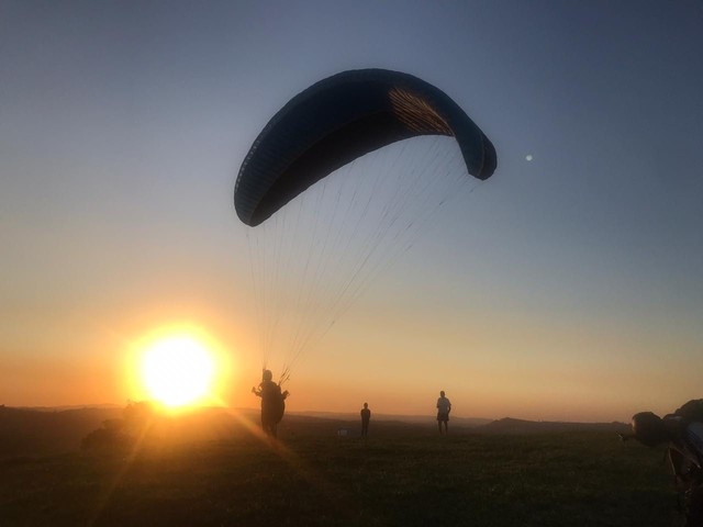 Parapente duplo para treino.