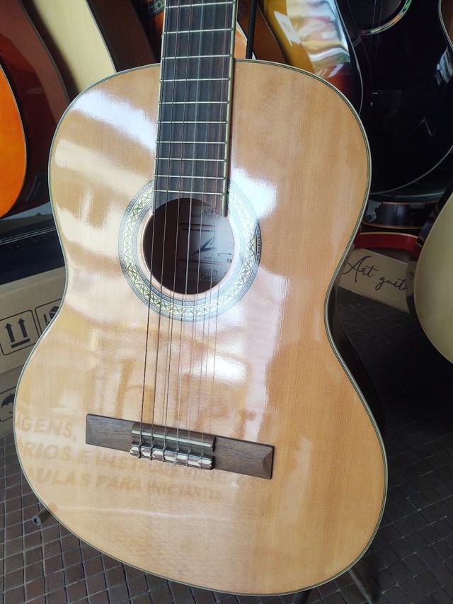 Violão maciço  - Foto 3