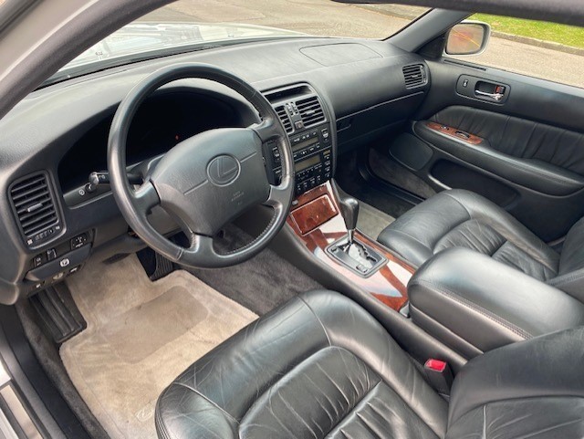 Lexus LS 400 4.0, foto 12 de 19