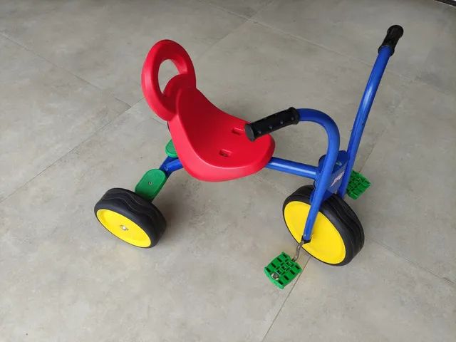 Triciclo Infantil Bandeirante Suporta 80kg Linha Escolar