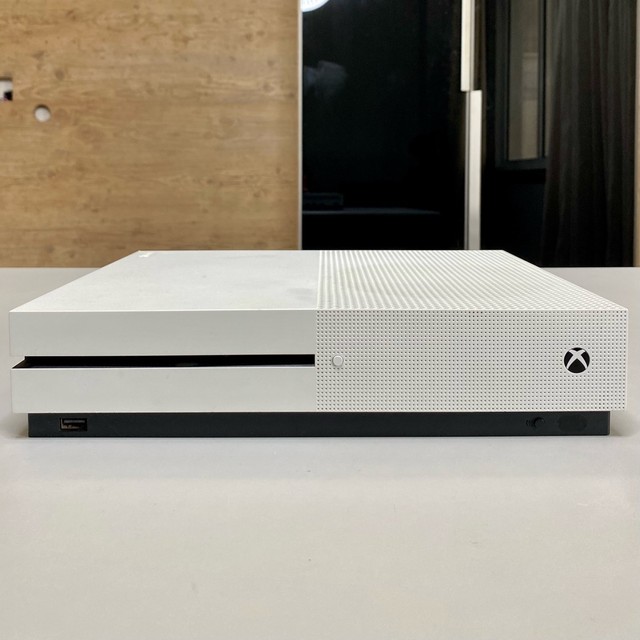 Xbox One S 1tb Seminovo + 2 Jogos Físicos Garantia E Nf