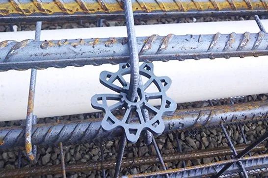 Espaçador Plástico Ferragem Roseta e Cadeirinha Concreto 1000 unidades 2,5 Ou 3cm - Foto 4