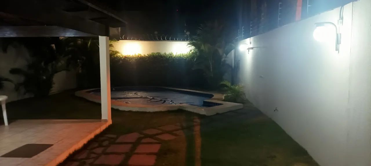 Casa com 4 Quartos St. Jaó  - Foto 2