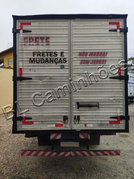 MB 608, ano 1979, Freio ar, Baú de 4.50 mts  - Foto 5