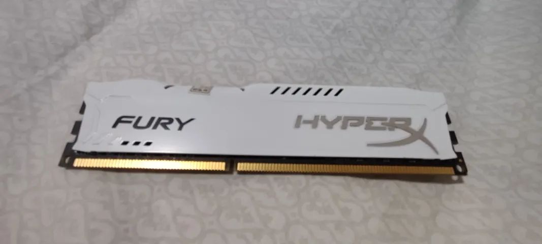 Memória HyperX Fury 8GB - Ótimo Estado!