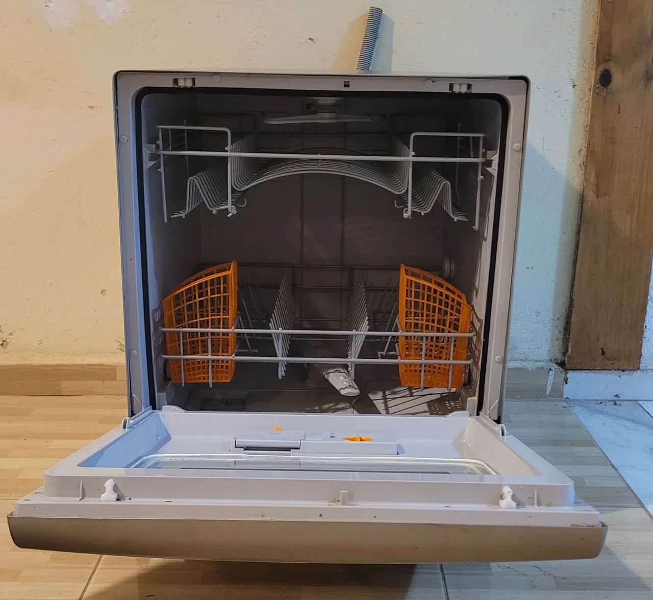 Lava Louças Brastemp 8 Conjuntos - Semi-Nova - Foto 3