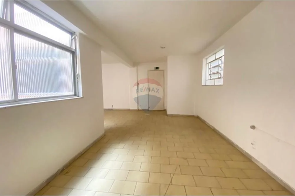 Sala Comercial para Locação no Centro de Juiz de Fora