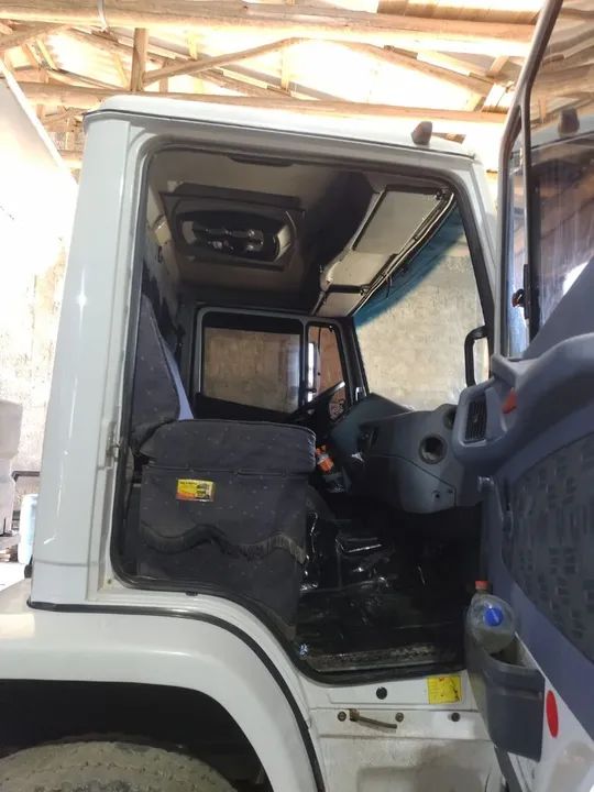 Caçamba traçado Mercedes 2726 ano 2009 top de caminhão  - Foto 15