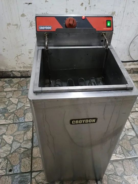 Fritadeira croydon 100% revisada  - Foto 3