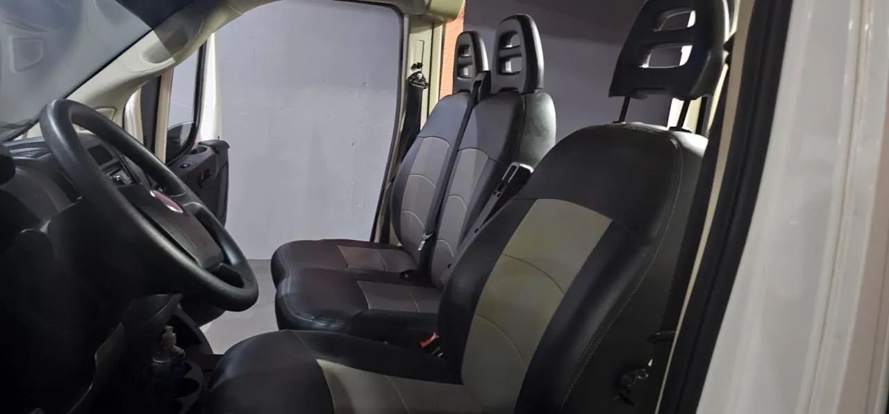 VAN (16 lugares) - FIAT - DUCATO 2021 - Foto 6