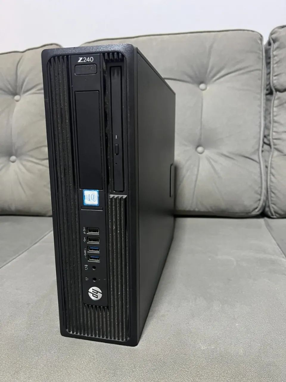 Desktop HP Z240 Intel Xeon 8GB RAM 500GB HDD