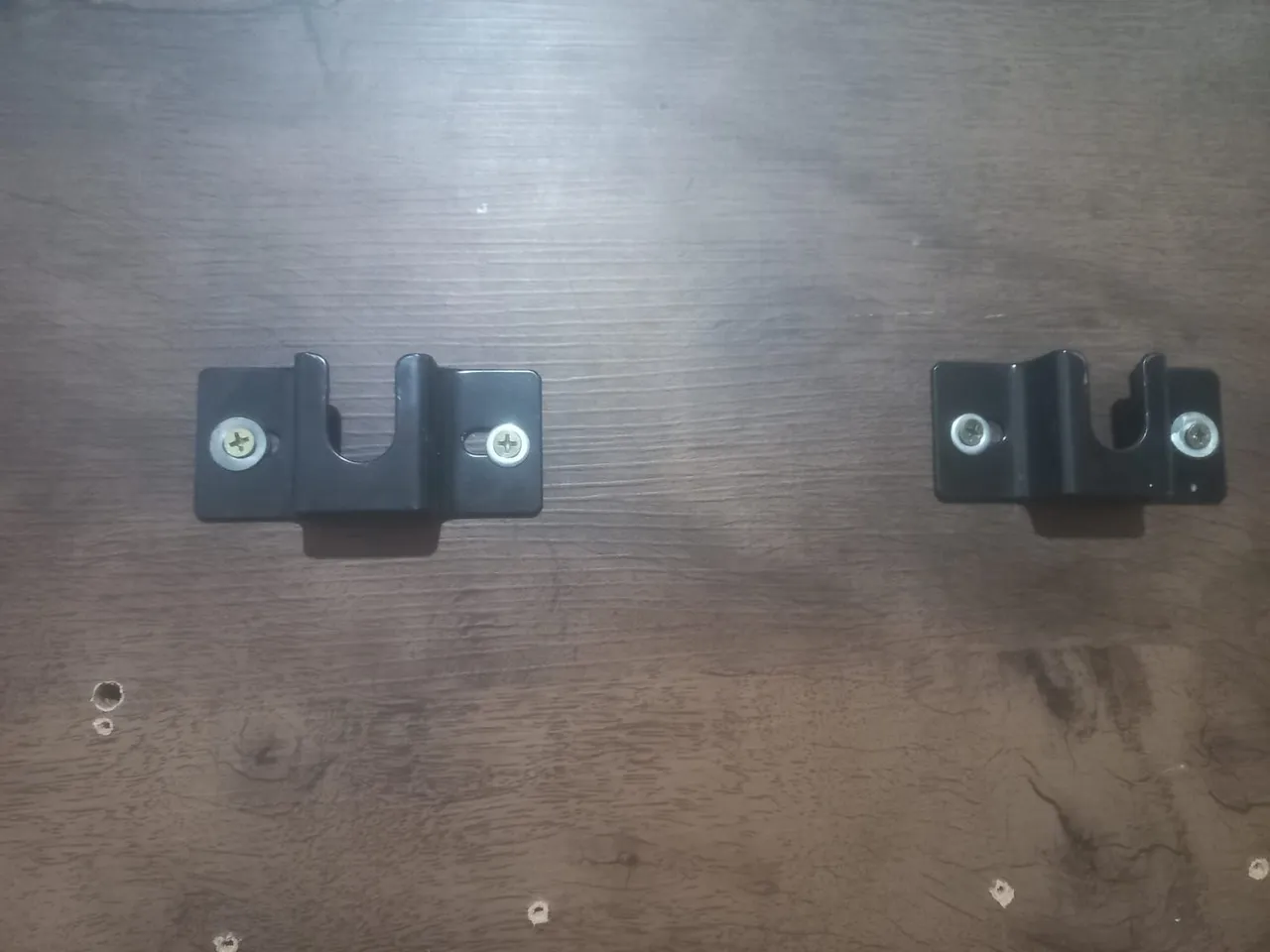 Vendo painel suporte junto,cabe peso tv grande,não entrego 250 reais,aceito proposta