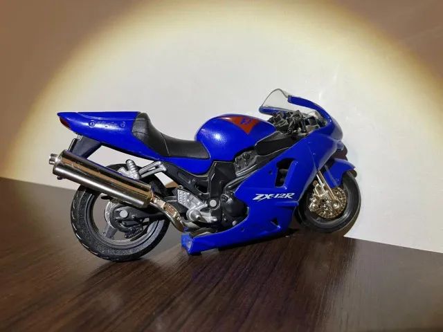 Miniatura Moto Kawasaki Ninja ZX-12R Azul - 20cm