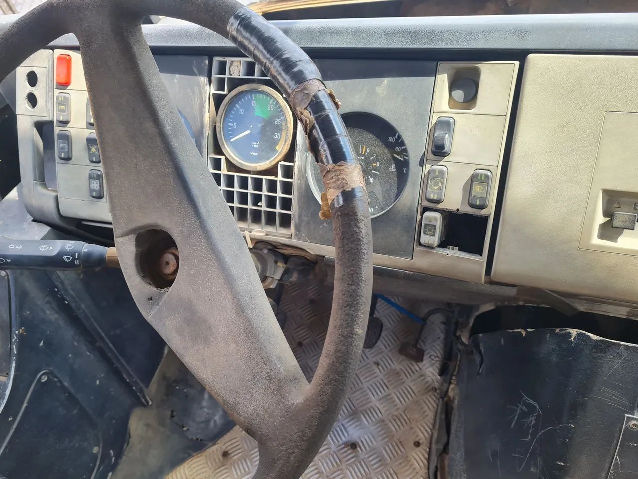 Microônibus Mercedes 814 2000 - Foto 13