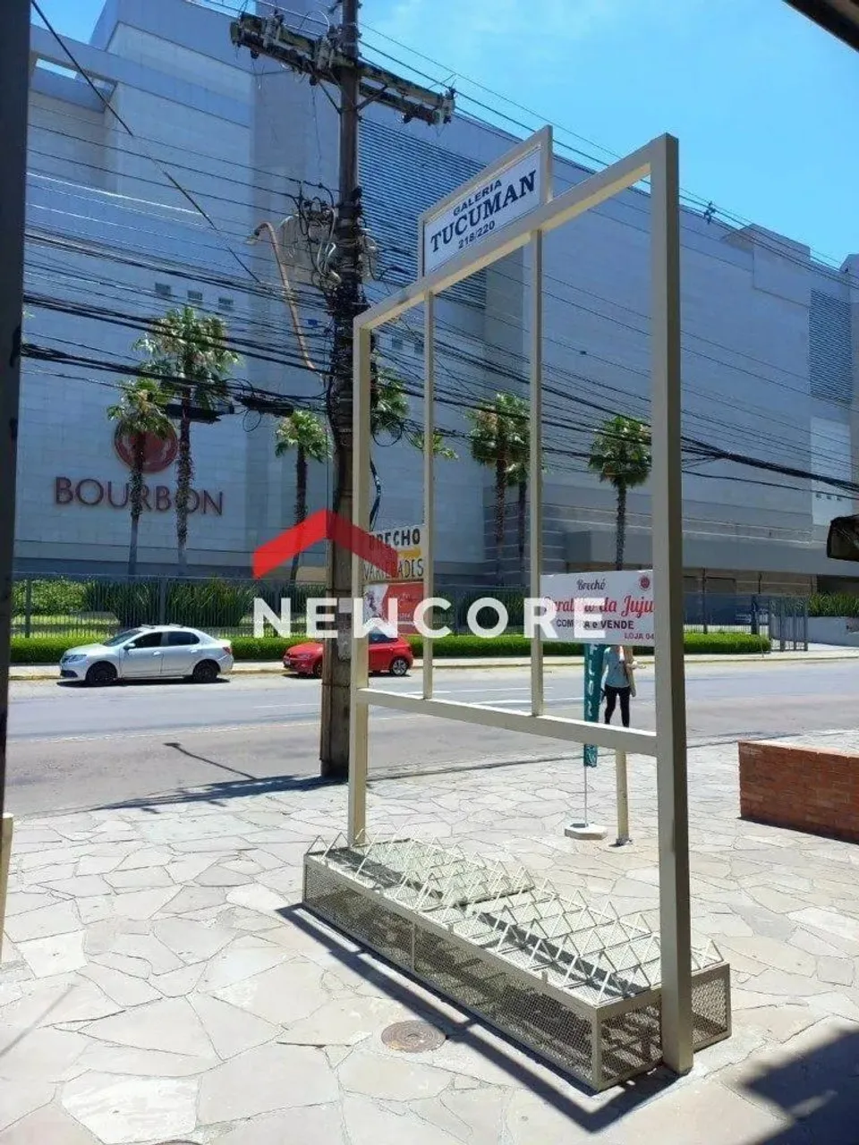Loja em Avenida Francisco Trein - Cristo Redentor - Porto Alegre/RS