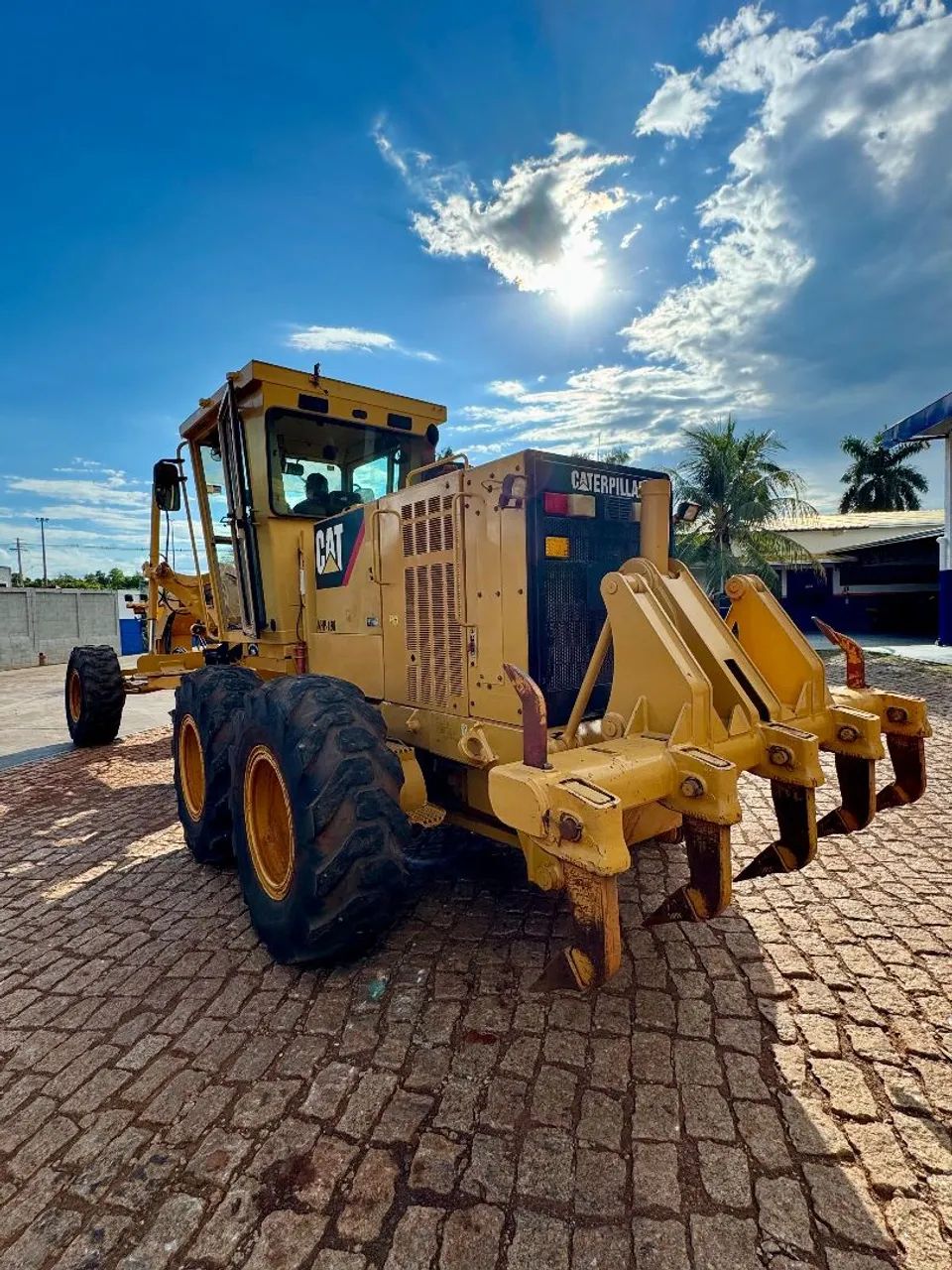 Motoniveladora caterpillar 140k ano 2014 - Foto 4