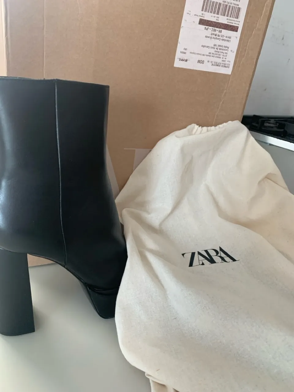 Bota Zara Preta - Salto Grosso
