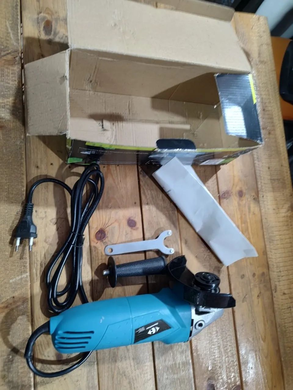 ESMERILHADEIRA ANGULAR CARREFOUR 270,00