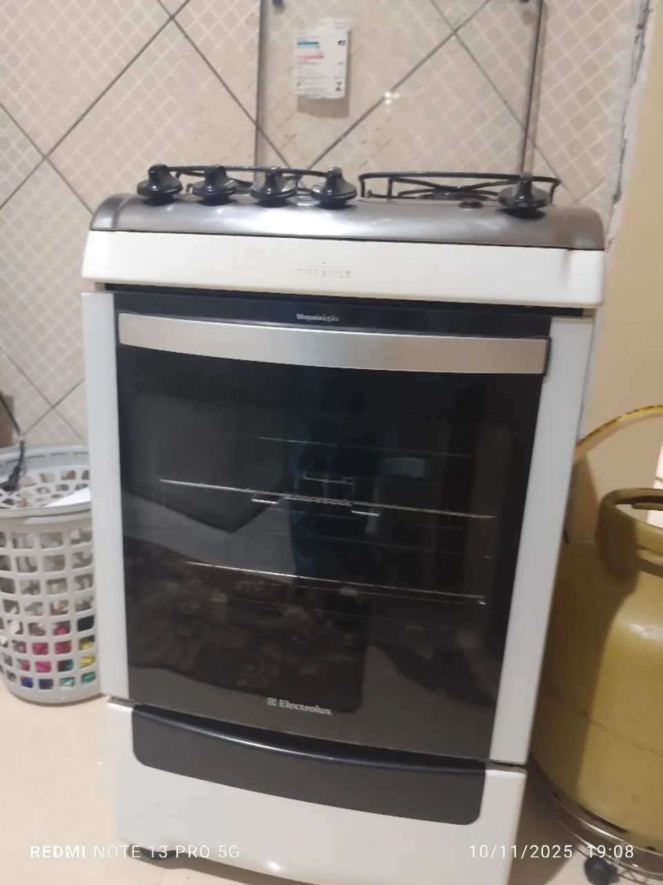 Vende um fogão Eletrolux 