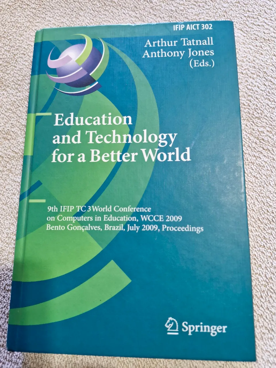 Livro: Education and Technology for a Better World