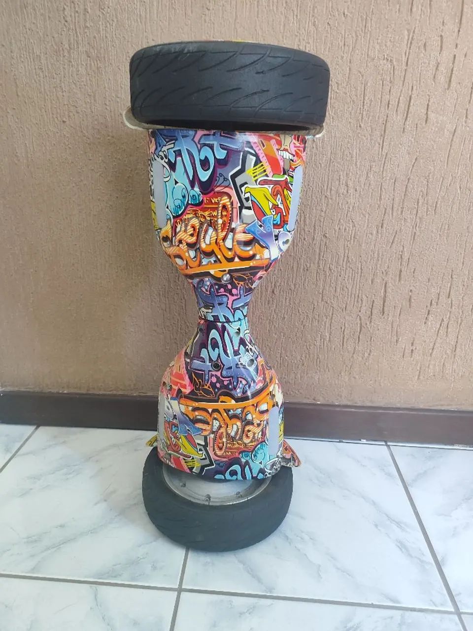 Hoverboard com Design Grafitado