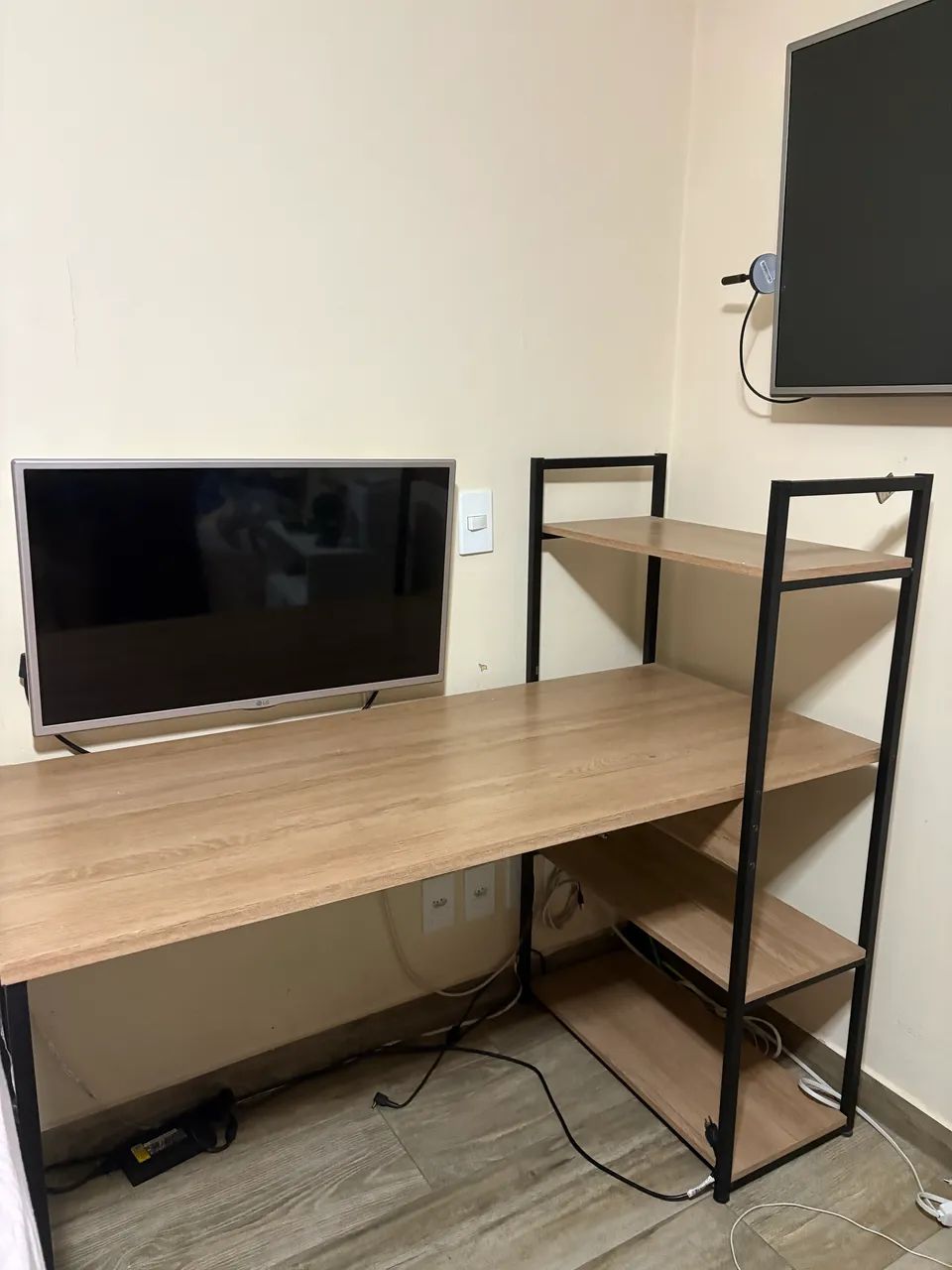 Mesa de escritório / Escrivaninha 64617880227457123