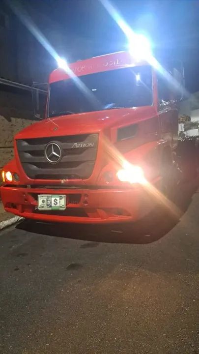 Caminhão Mercedes Benz - Foto 4
