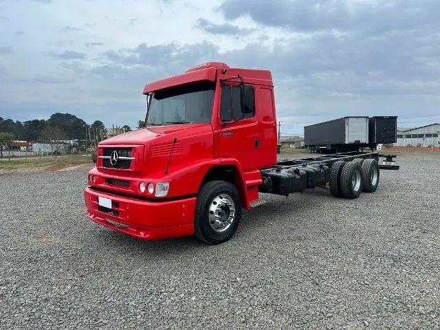 MB 1620 eletrônico ano 2009 leito truck - filé n 24250 2425 vm 260 2422 2428 cargo constel