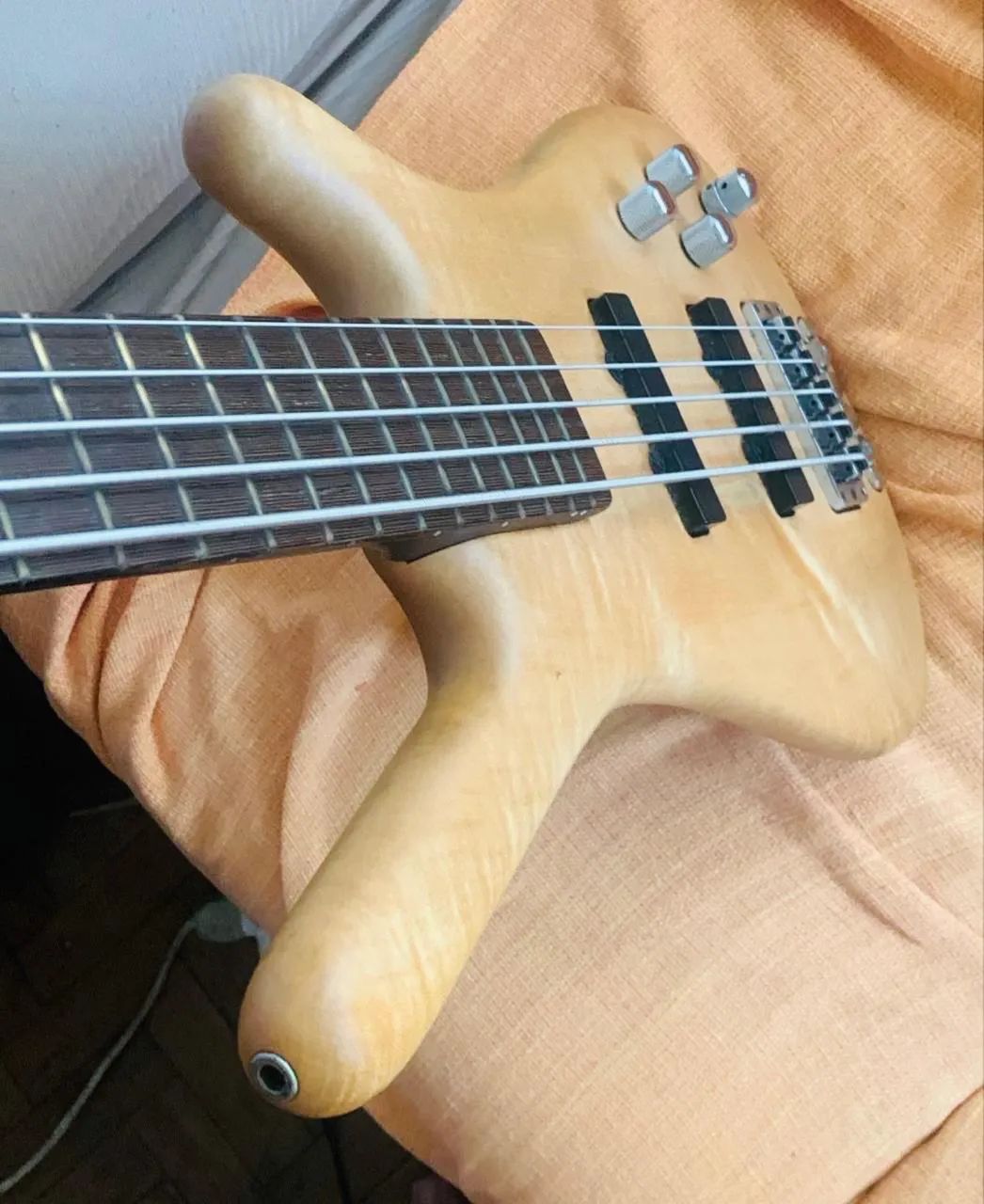 【希少】Warwick corvette proline ドイツ製 Baixo Warwick Corvette Proline (Made in Germany) - Instrumentos