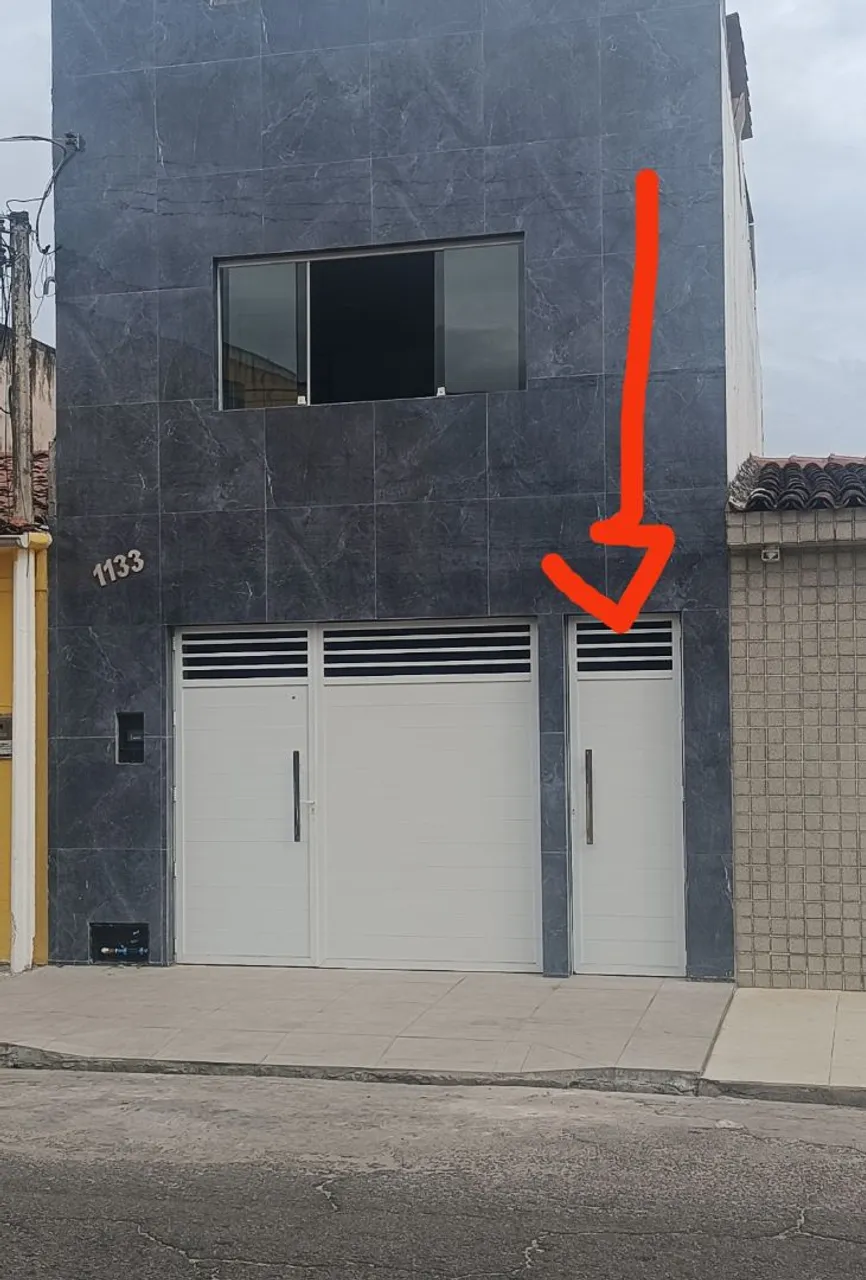 Casa com 1 Quarto. Anúncio Pausado!