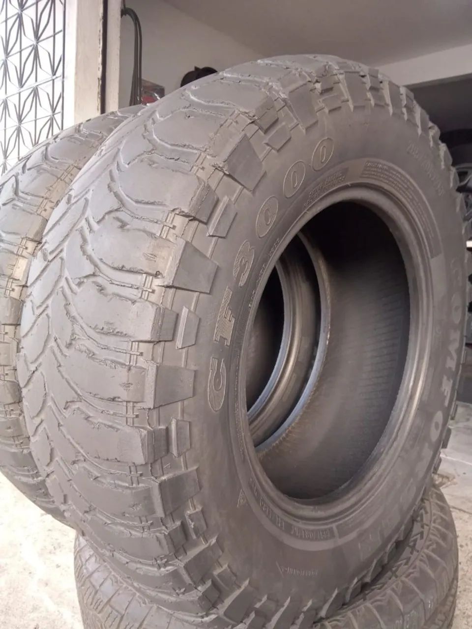 Pneus 285 70 R 17 Comforser CF3000 - Foto 2
