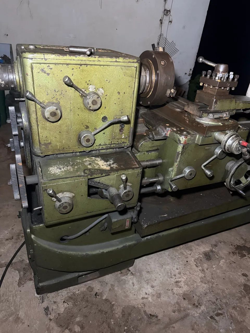 Torno mecânico 2.0 m de barramento 