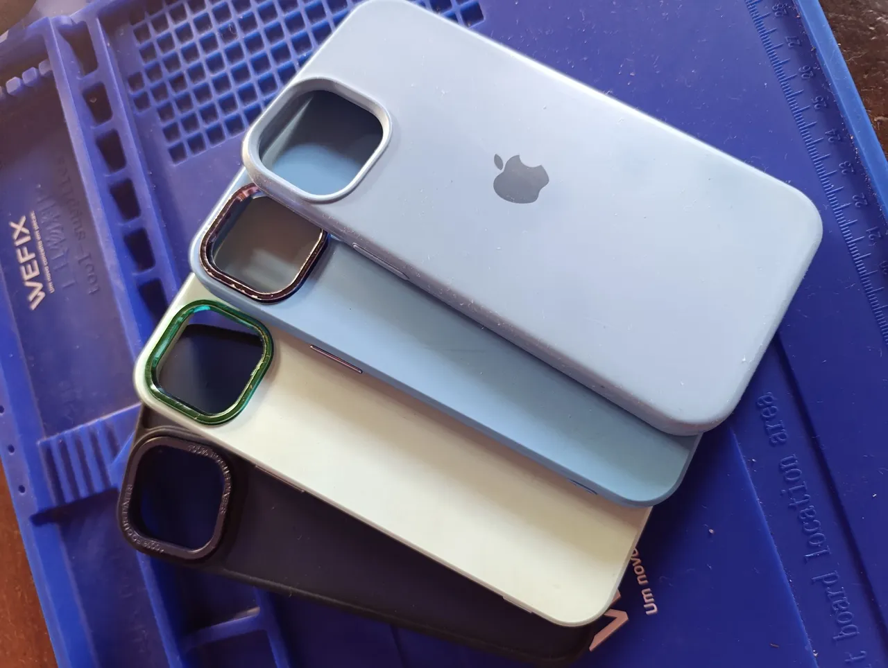Vendo capas iPhone 13/14 normal usadas bem conservada