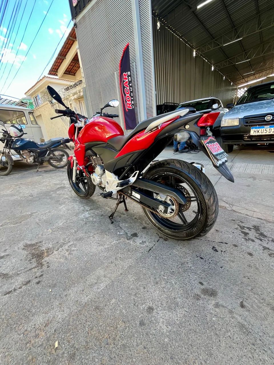 Honda CB 300R Flex 2015 Conservada Pneus novos!! - Foto 5