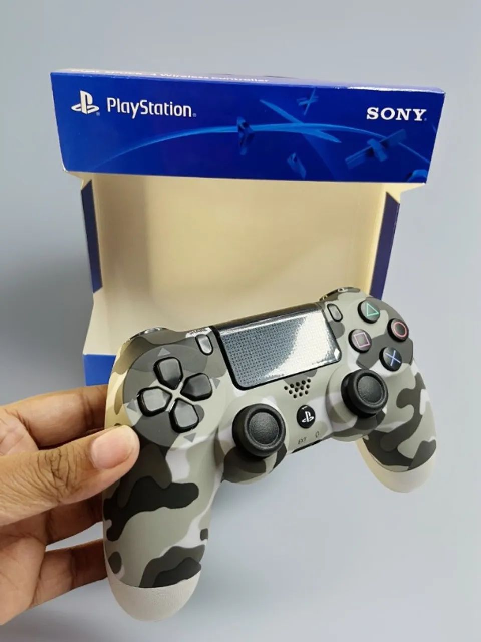 Controle de ps4 cinza camuflado