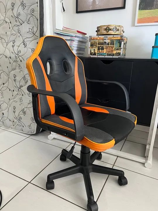 Cadeira Gamer infantil regulável Tok&Stok  - Foto 3