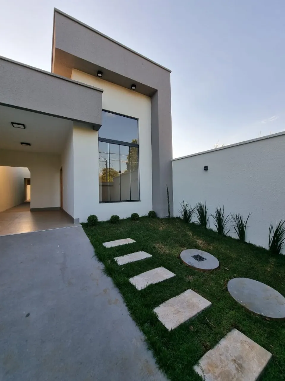 OFERTA: Casa Avenida Goiânia 2 - Térrea