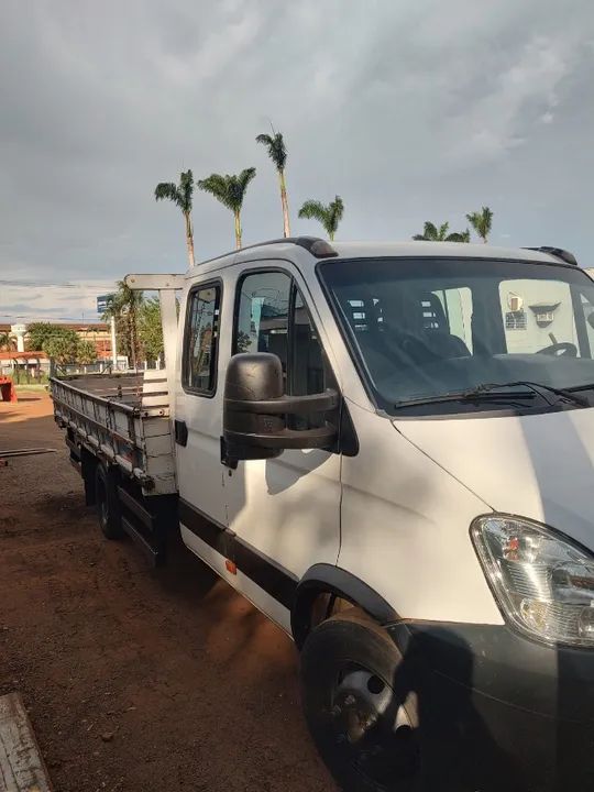 Vende se caminhão Iveco - Foto 2