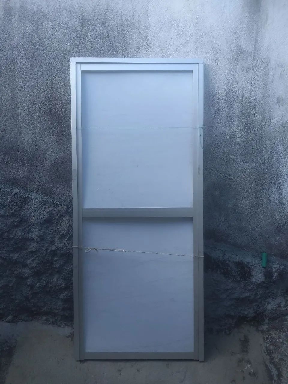 Porta de alumínio e acrílico. - Foto 2