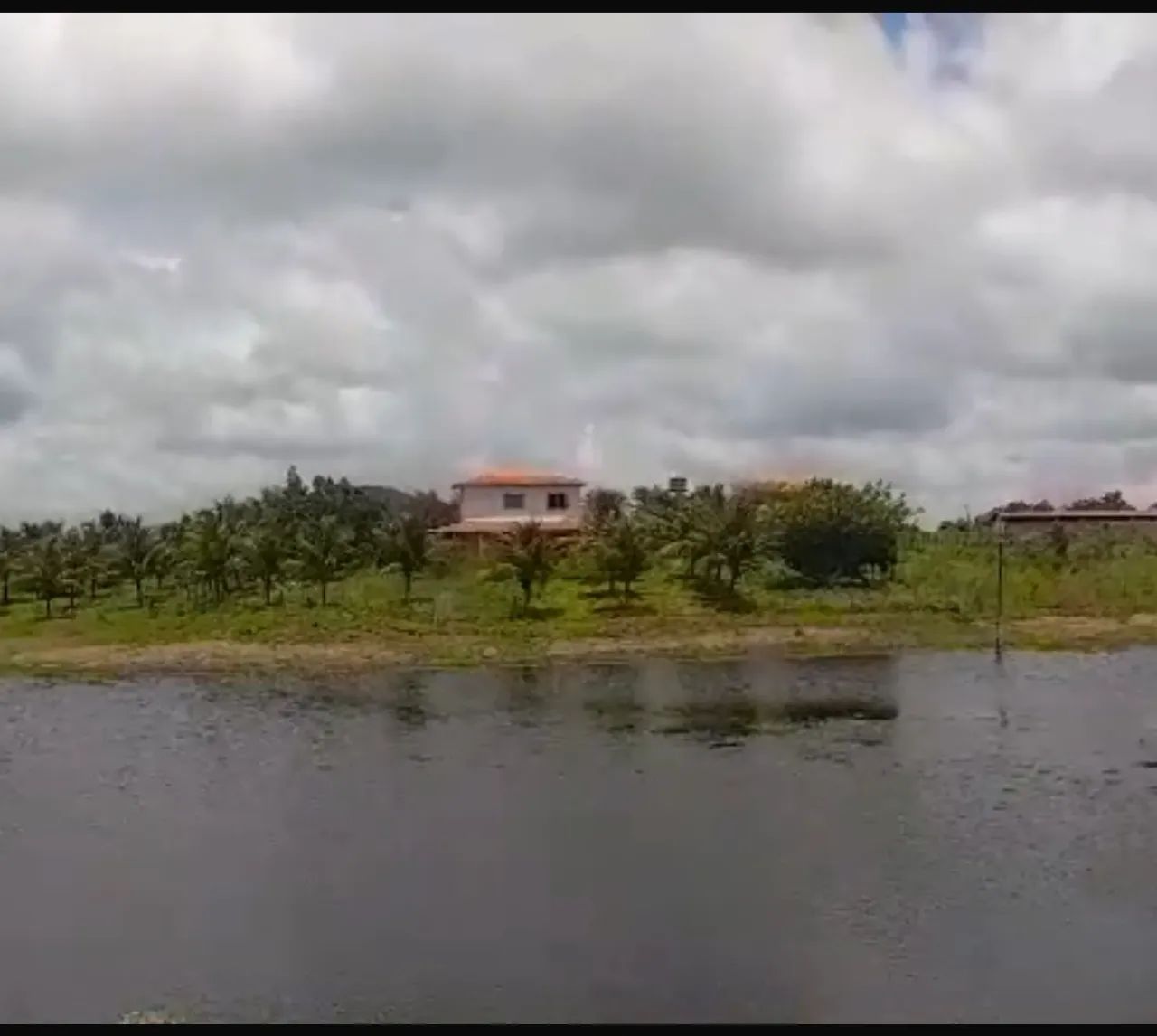 Imóvel para venda possui 400000 metros quadrados com 4 quartos em Cachoeira - Maranguape -