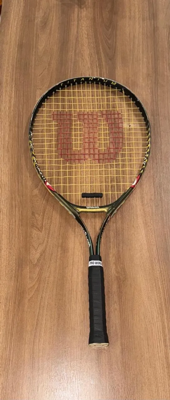 Raquete de Tênis Wilson Titanium Pro
