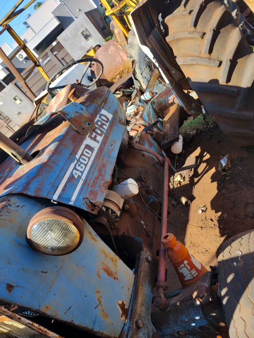 Trator Ford 4600  - R$ 34.500- Excelente Máquina -  - Foto 4