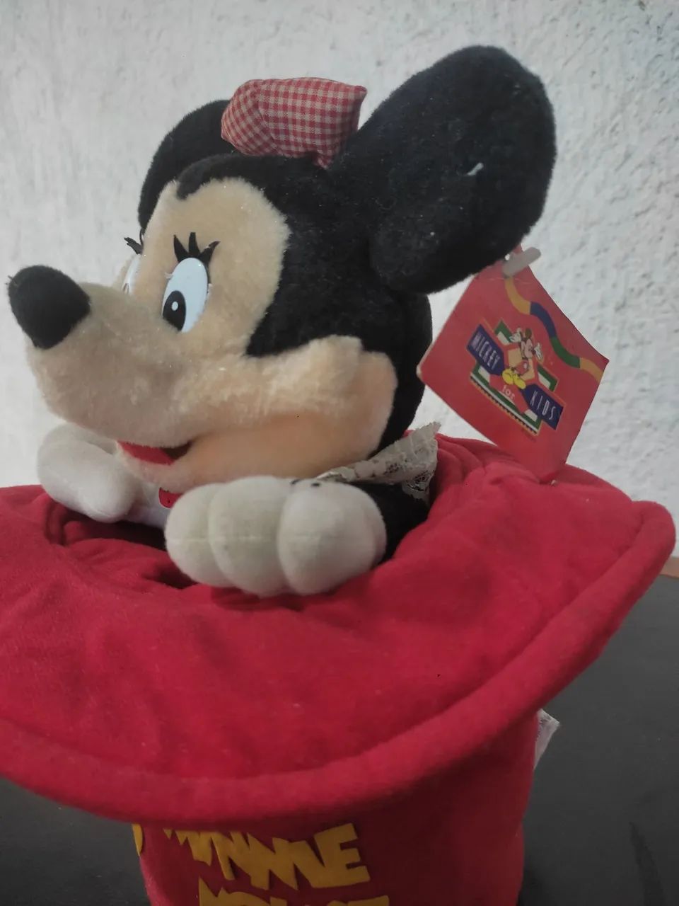 Minnie Mouse de Pelúcia em sua Caixa  - Foto 3